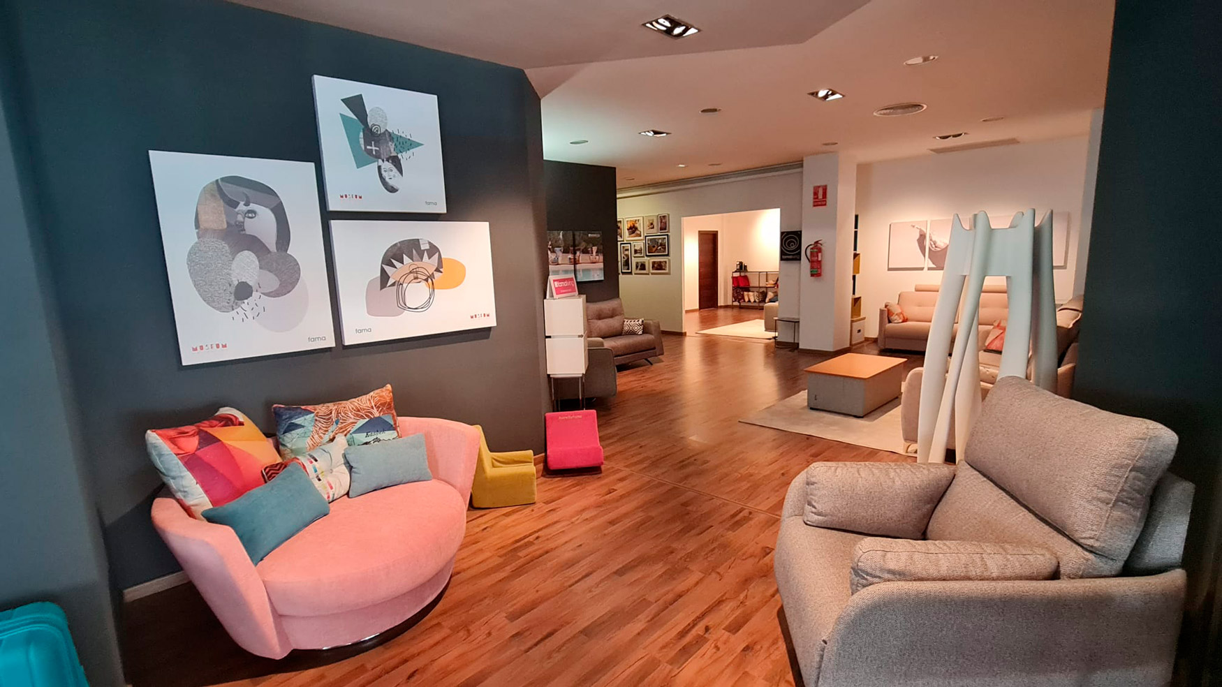 Famaliving Xàtiva Tienda de Sofás Famaliving